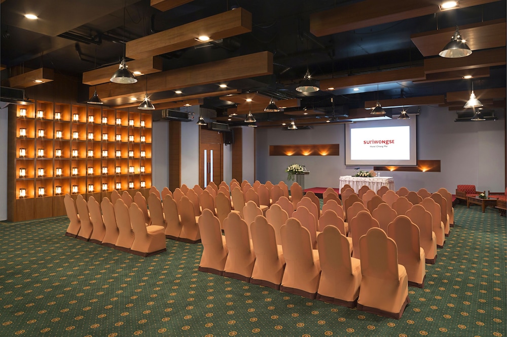 Movenpick Suriwongse Hotel Chiang Mai 56/70