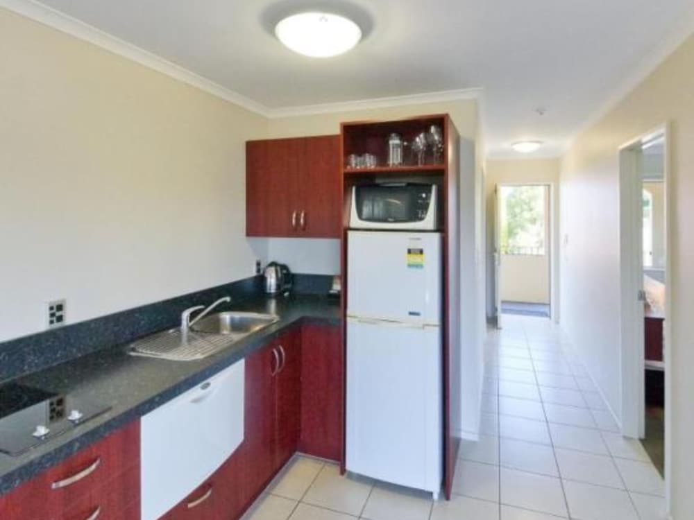 Avenue Motor Lodge 23/35