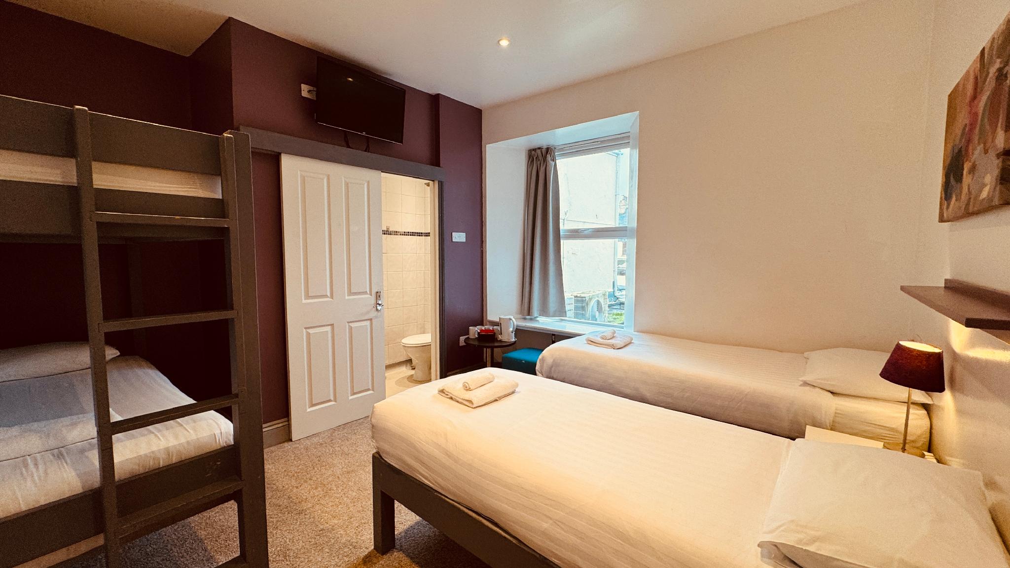 Room, Quadruple, 4 Beds