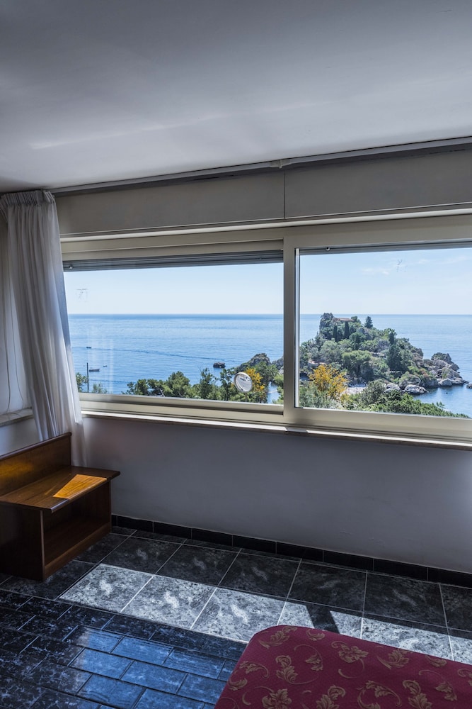 Hotel Isola Bella 18/36