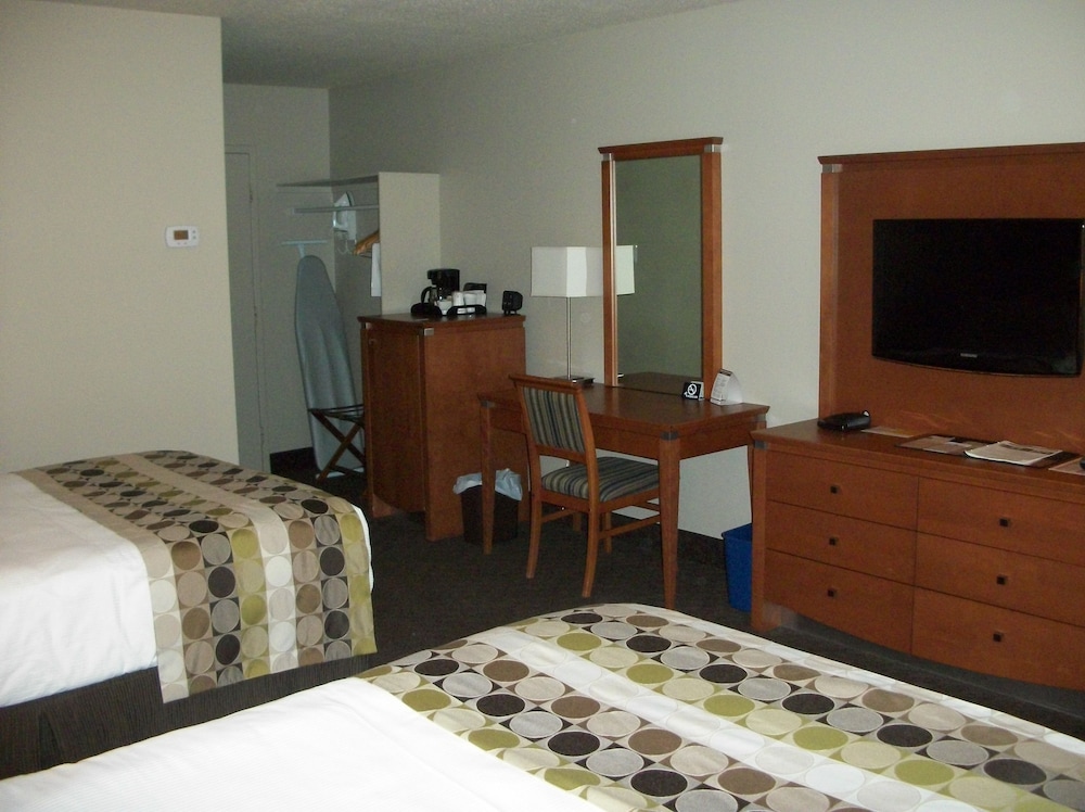 Quality Inn Rouyn-Noranda 27/51