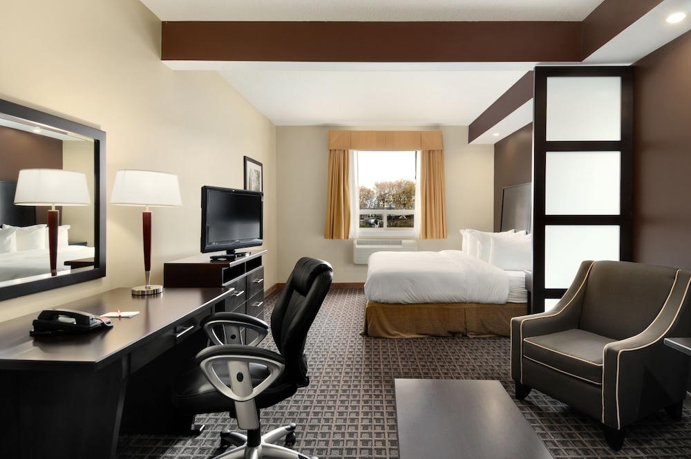 Ramada Cold Lake 29/32