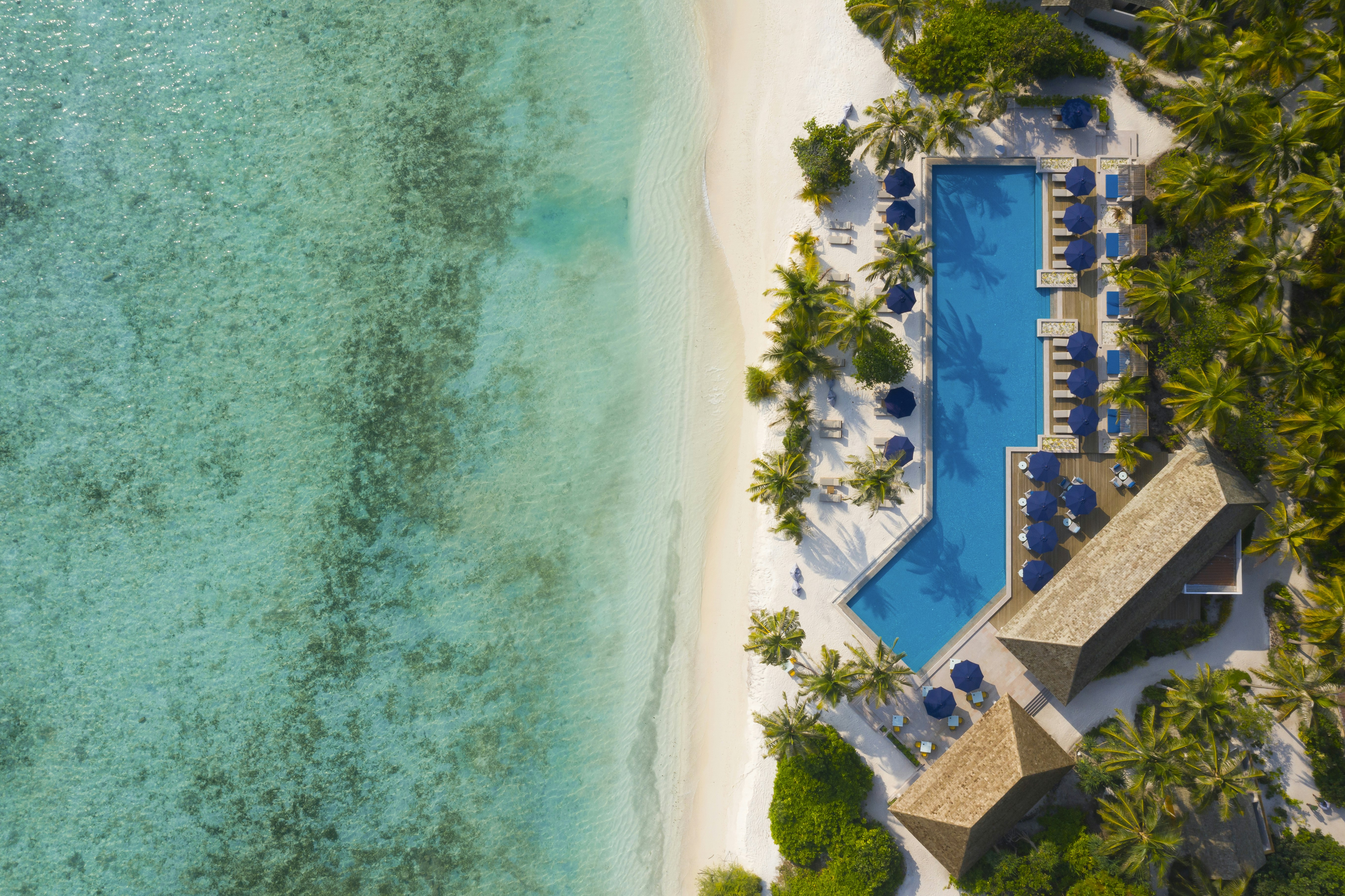 Emerald Faarufushi Resort and Spa 82/94