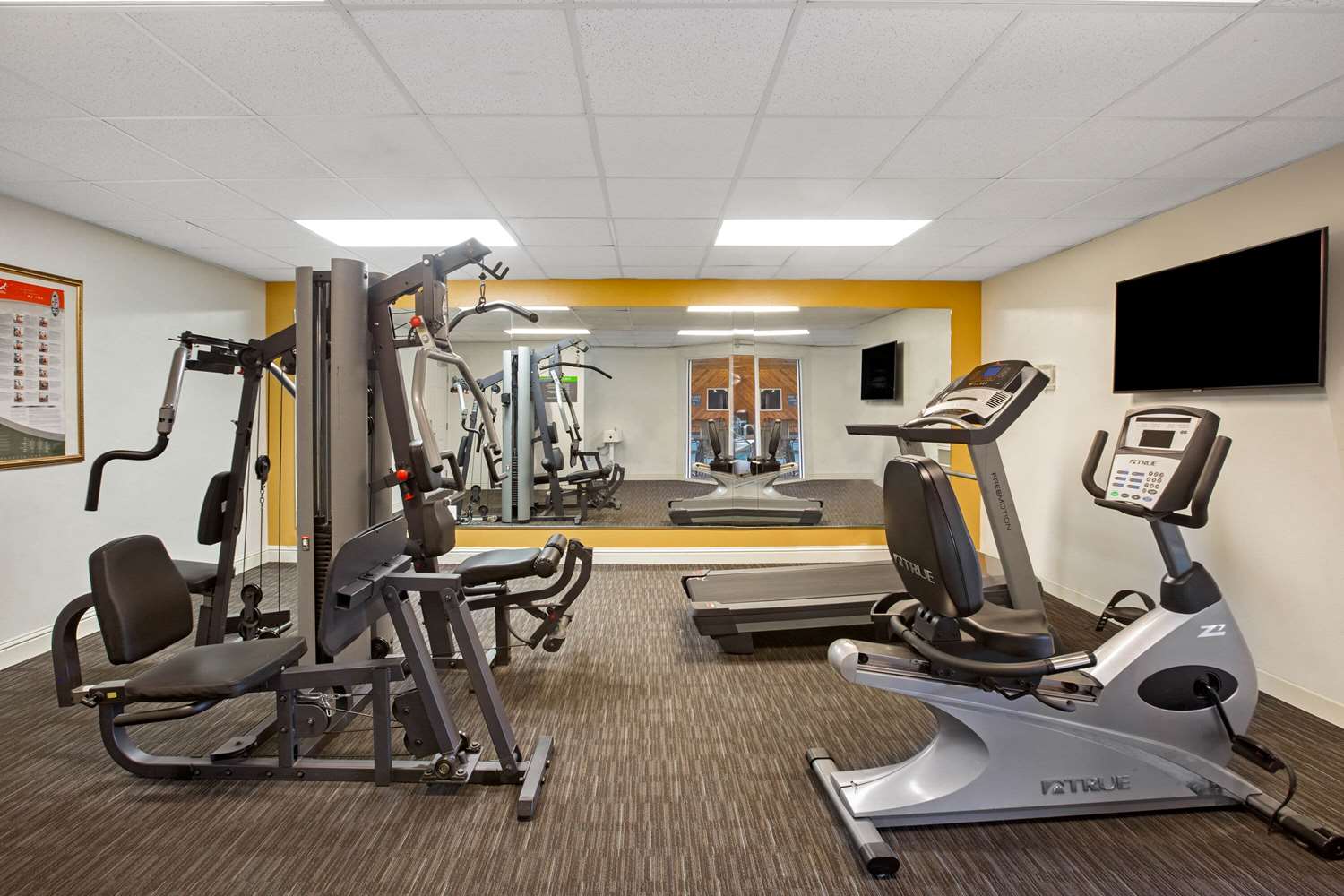 La Quinta Inn & Suites by Wyndham Visalia/Sequoia Gateway 32/60