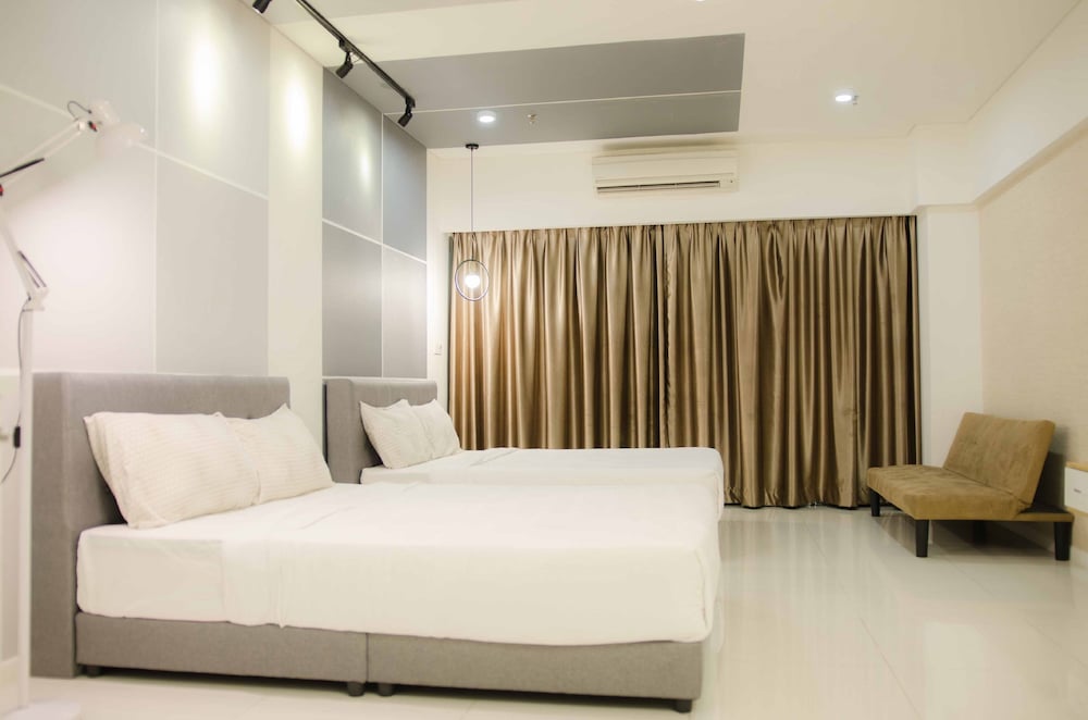 Summer Suites Residences By Subhome 16/68