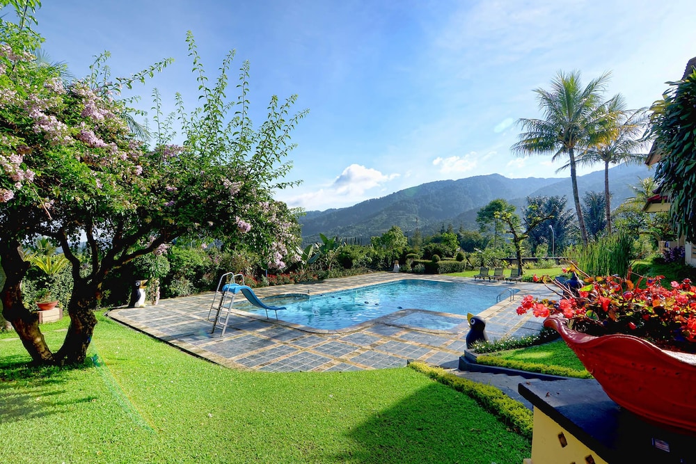 The Jayakarta Inn & Villas Cisarua 25/33
