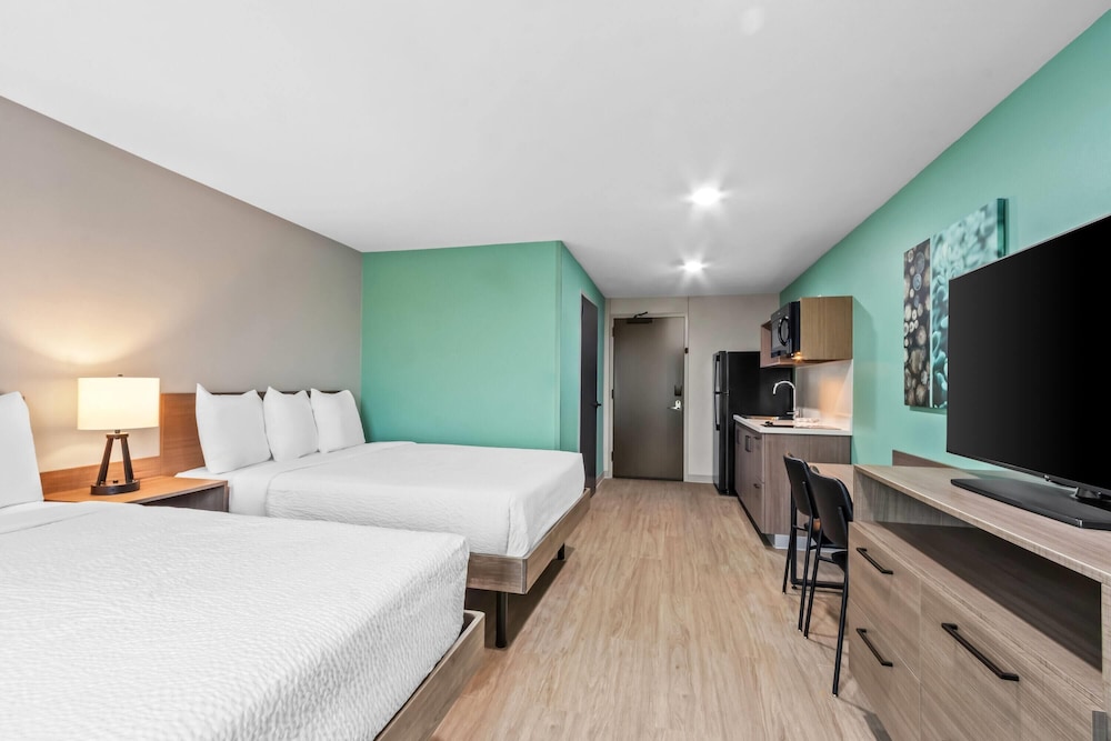 ECHO Suites Extended Stay by Wyndham Phoenix-Peoria/Glendale 35/74