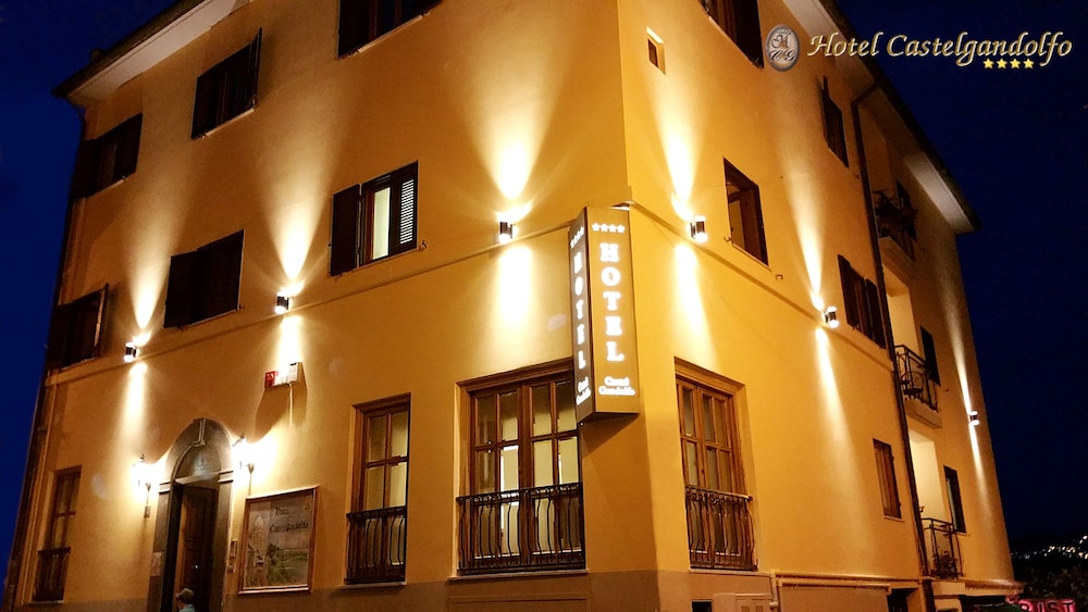 Castel Gandolfo 3/100