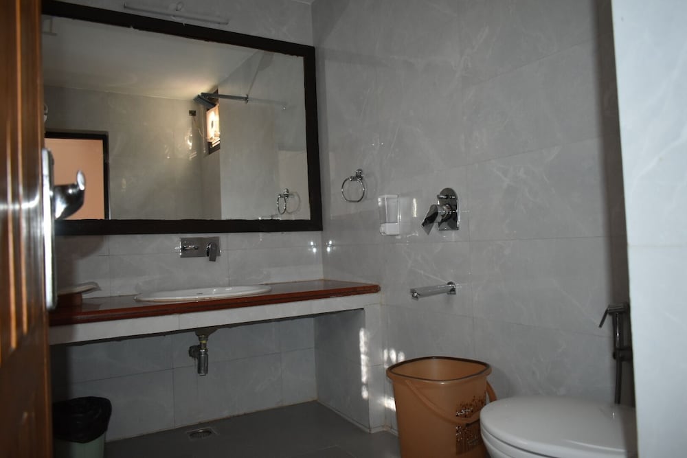 New Hotel Snow Crest 50/50