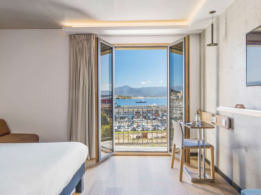 ibis Styles Ajaccio Napoleon 32/65