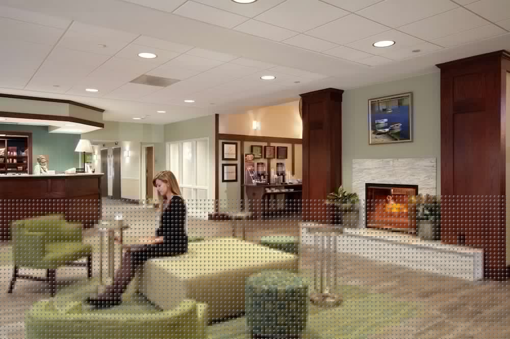 Hampton Inn Suites Providencew 32/42