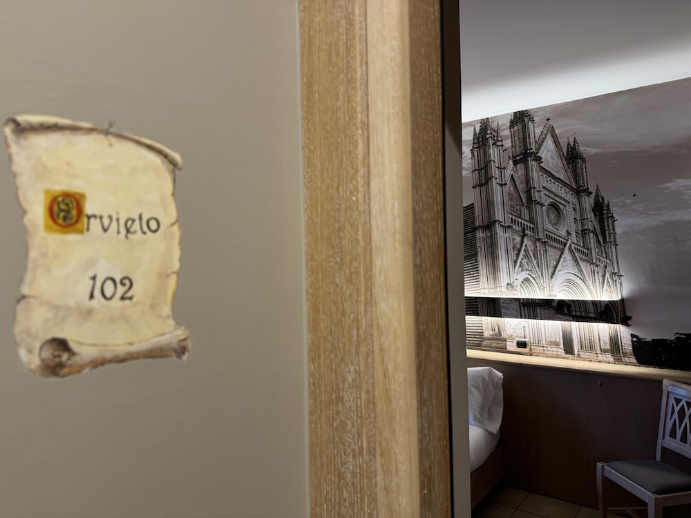 Hotel Cladan 37/63
