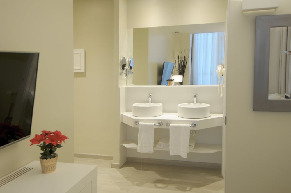 Serennia Exclusive Rooms 56/58