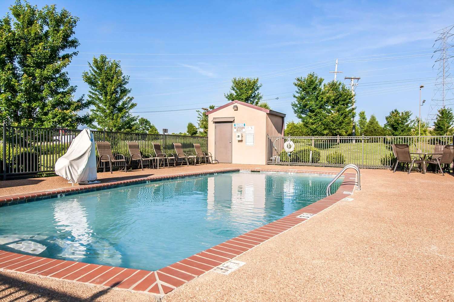 Comfort Inn Jackson I-40 2/33