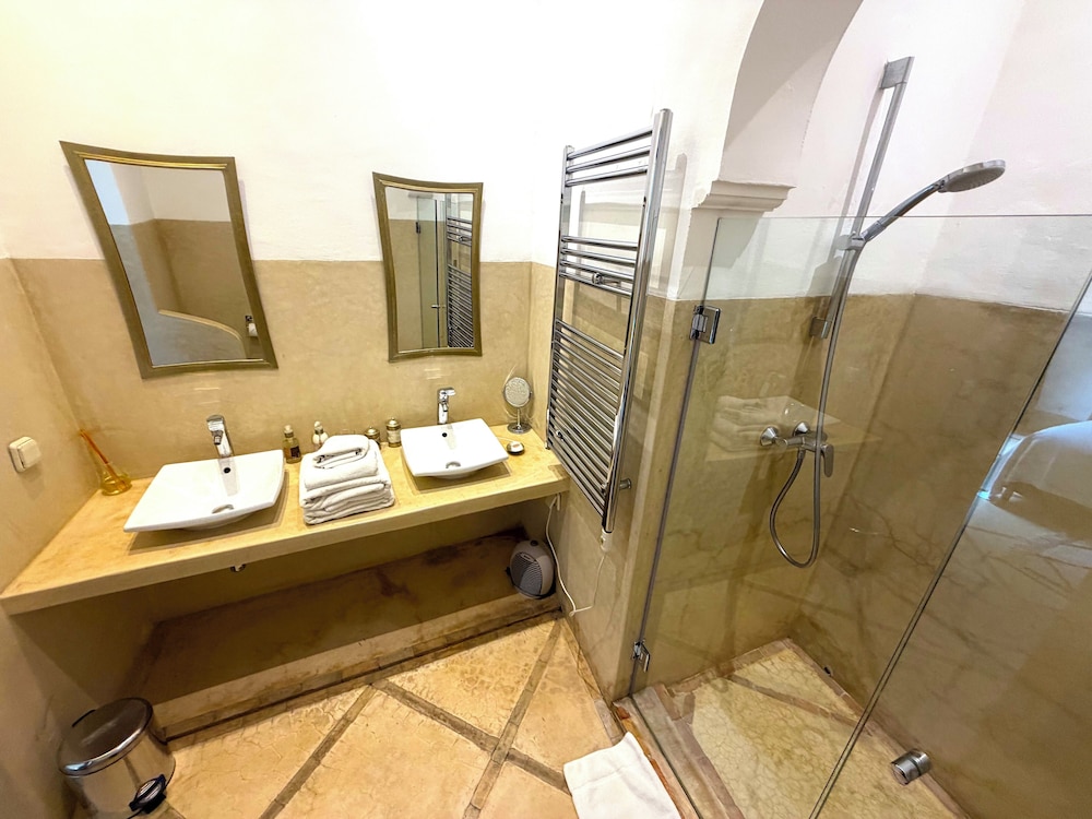 RIAD ADORE 44/45