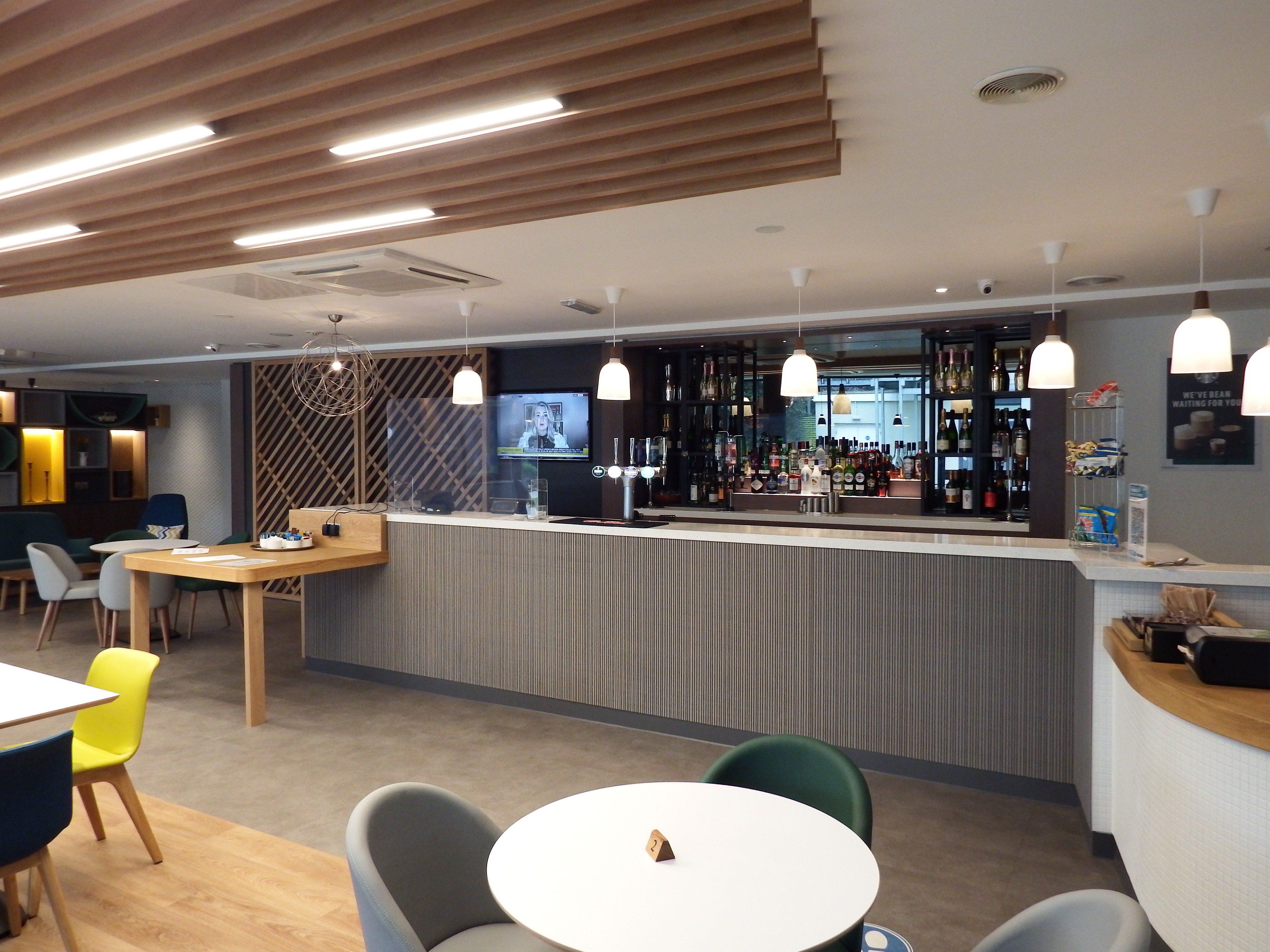 Holiday Inn Sittingbourne 28/50