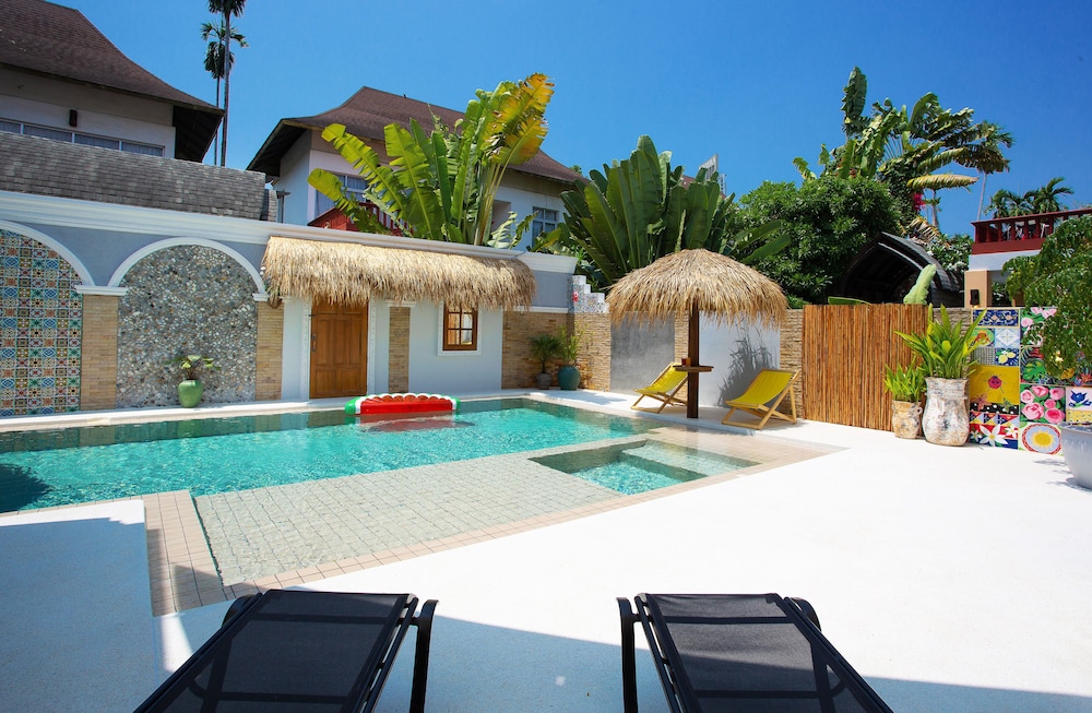 Nirvana Platinum Bbq Villa 7 Bedroom 40/50