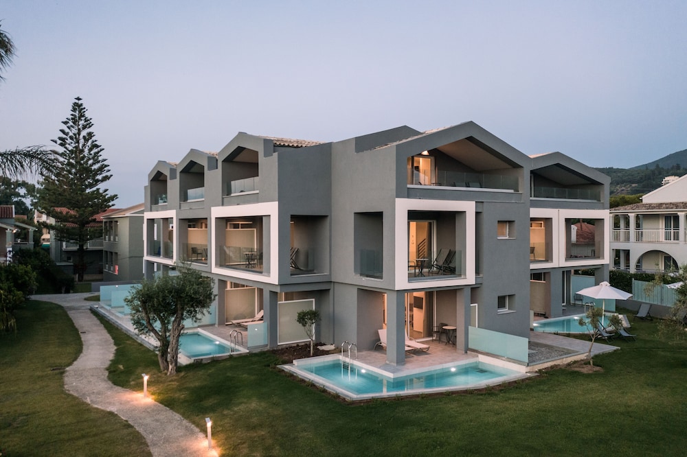 Acharavi Beach Hotel in Acharavi