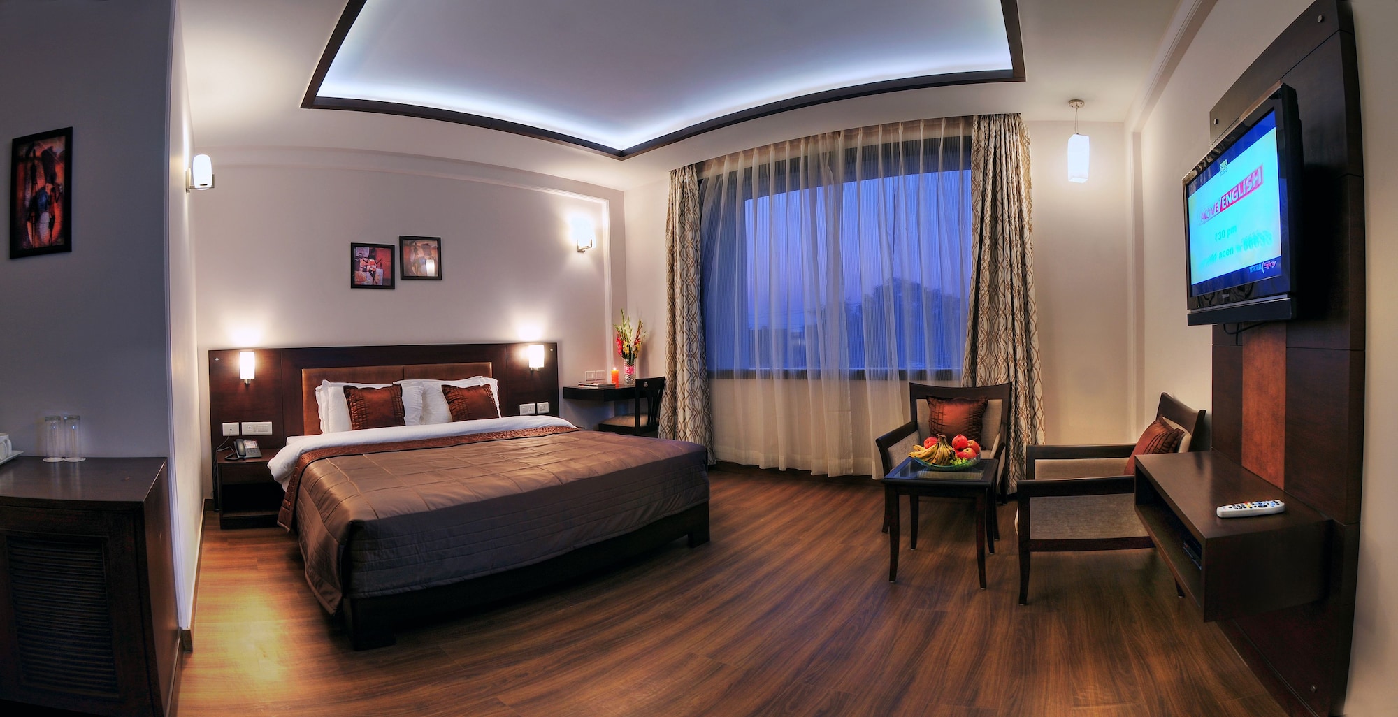 غرفة قياسية بسرير مزدوج أو سريرين منفصلين