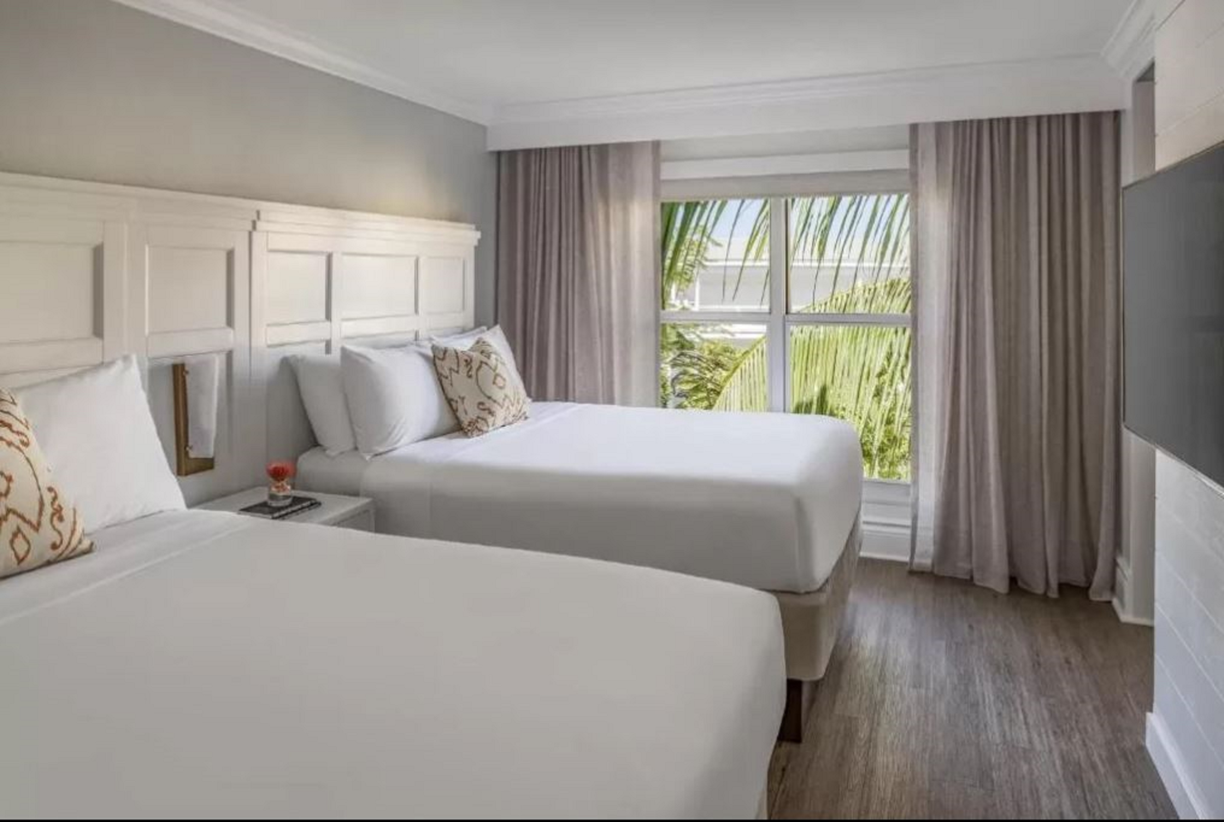 1 Bedroom, Suite, 2 Queen Beds, Resort View