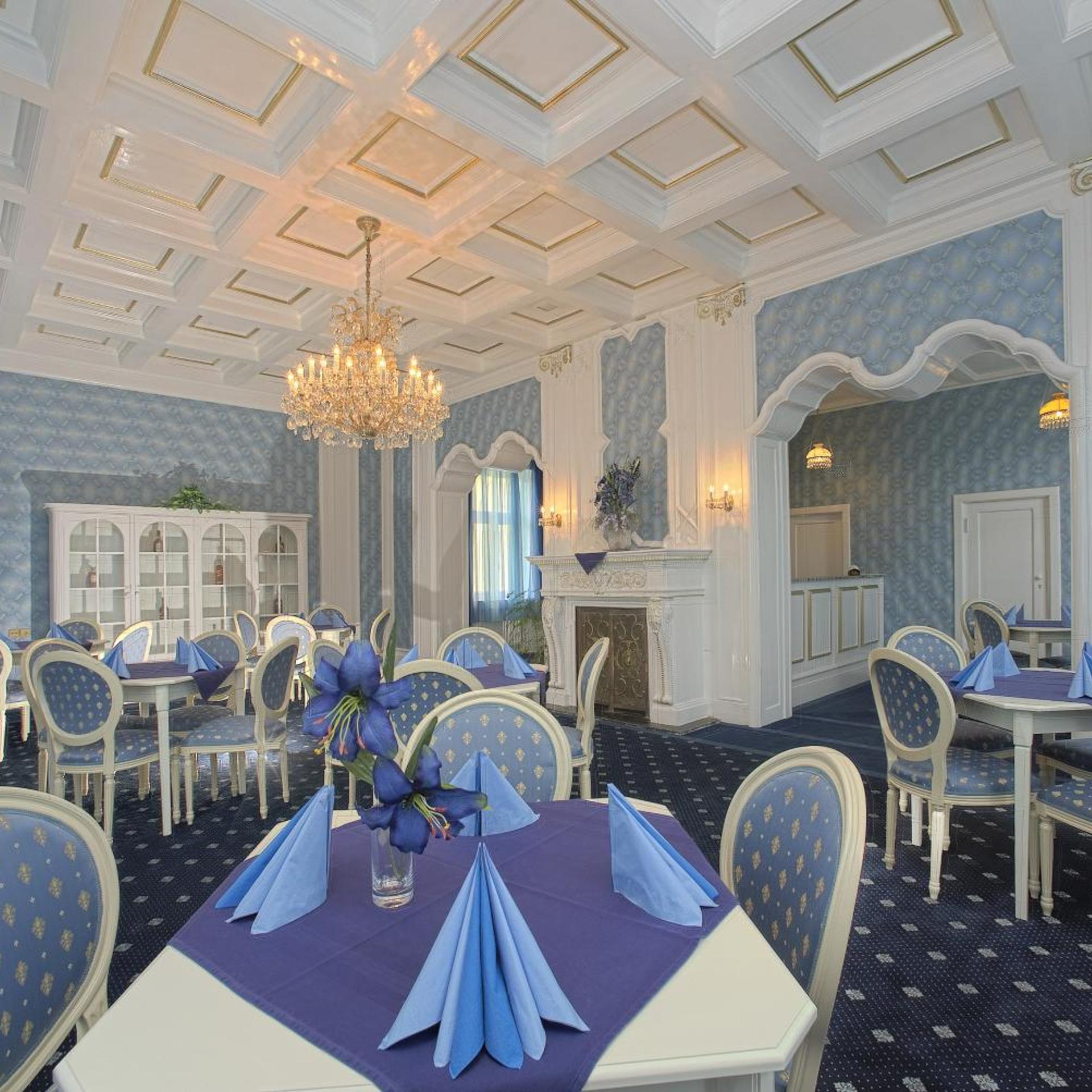 Zamecek Hotel 32/50