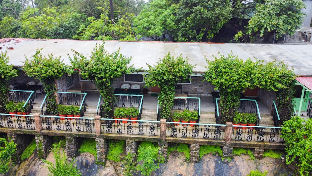 WelcomHeritage Connaught House 1/50