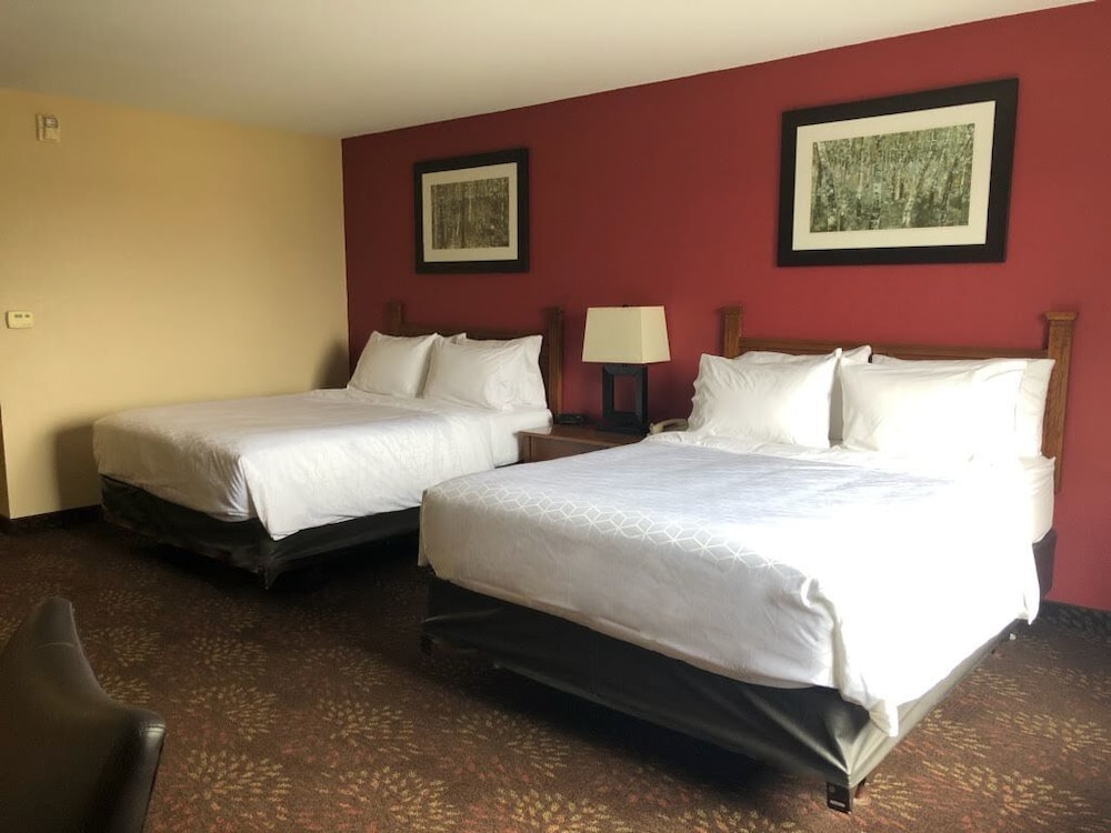 Holiday Inn Express Hocking Hills Logan 27/72