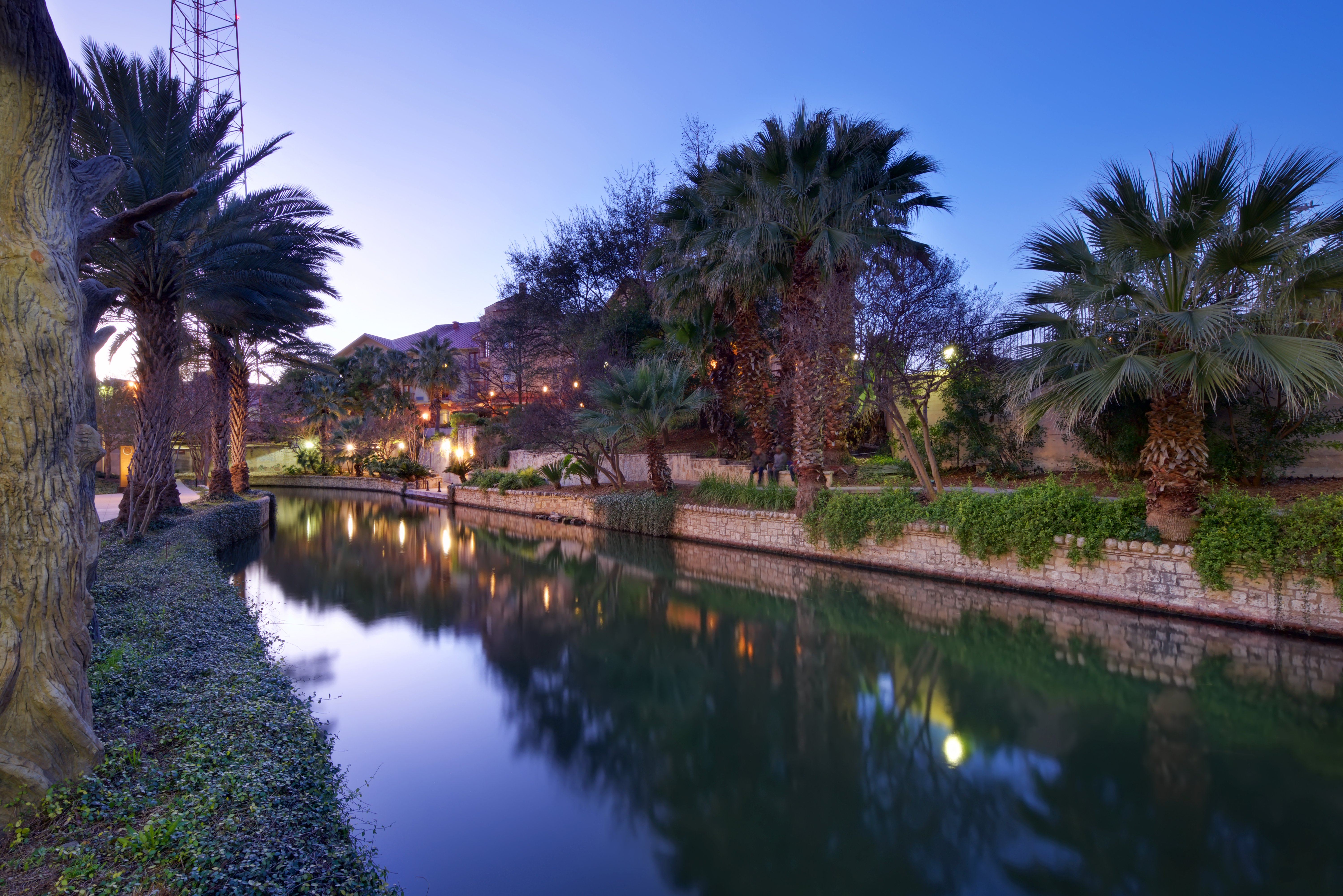 HOTEL INDIGO SAN ANTONIO-RIVERWALK 34/37