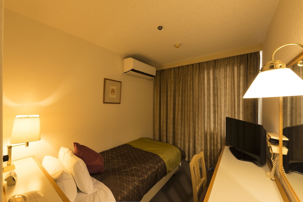 Sky Hotel Uozu 10/23