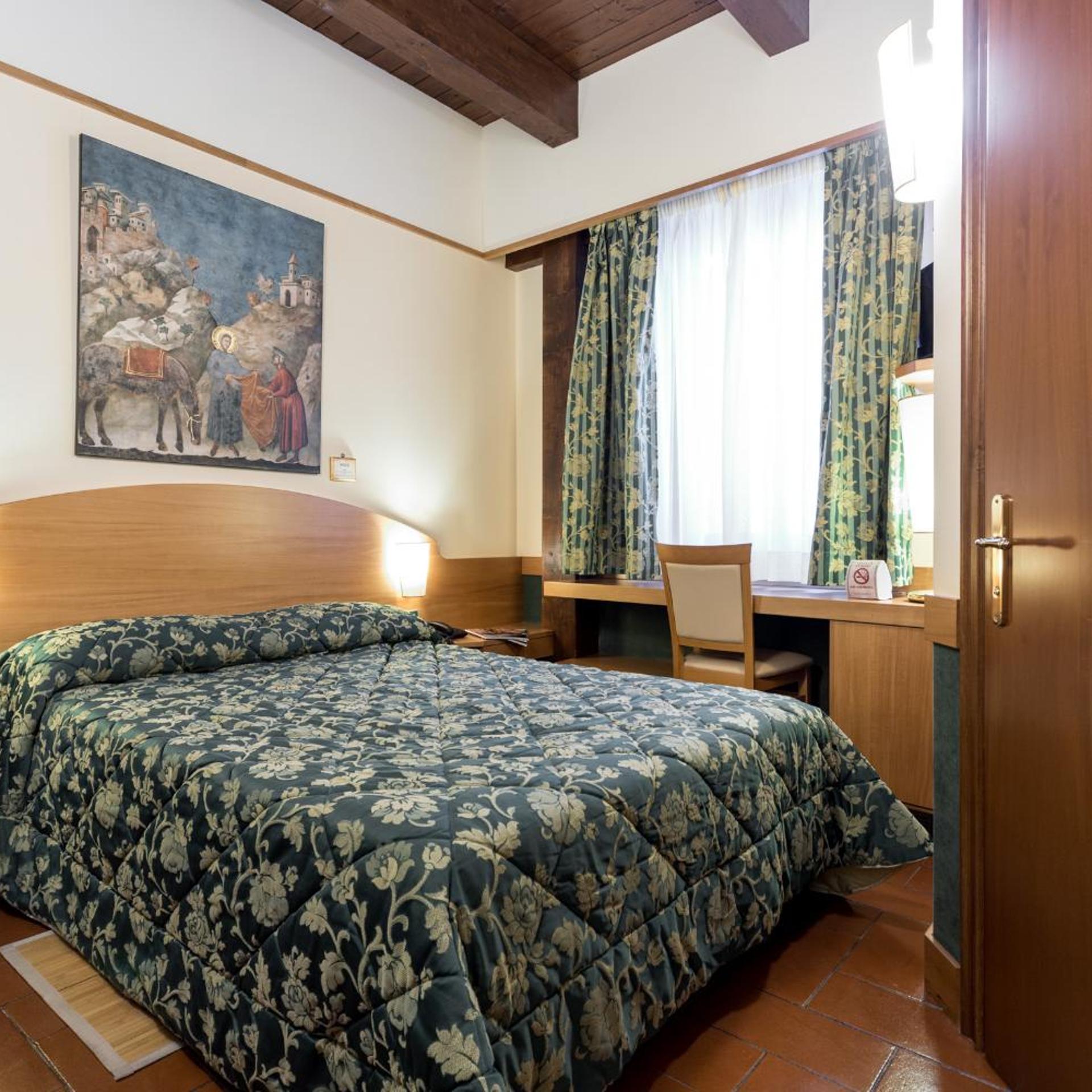 Room, Single