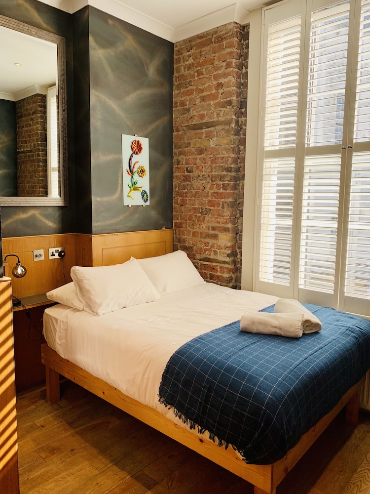 STANDARD, DOUBLE BED