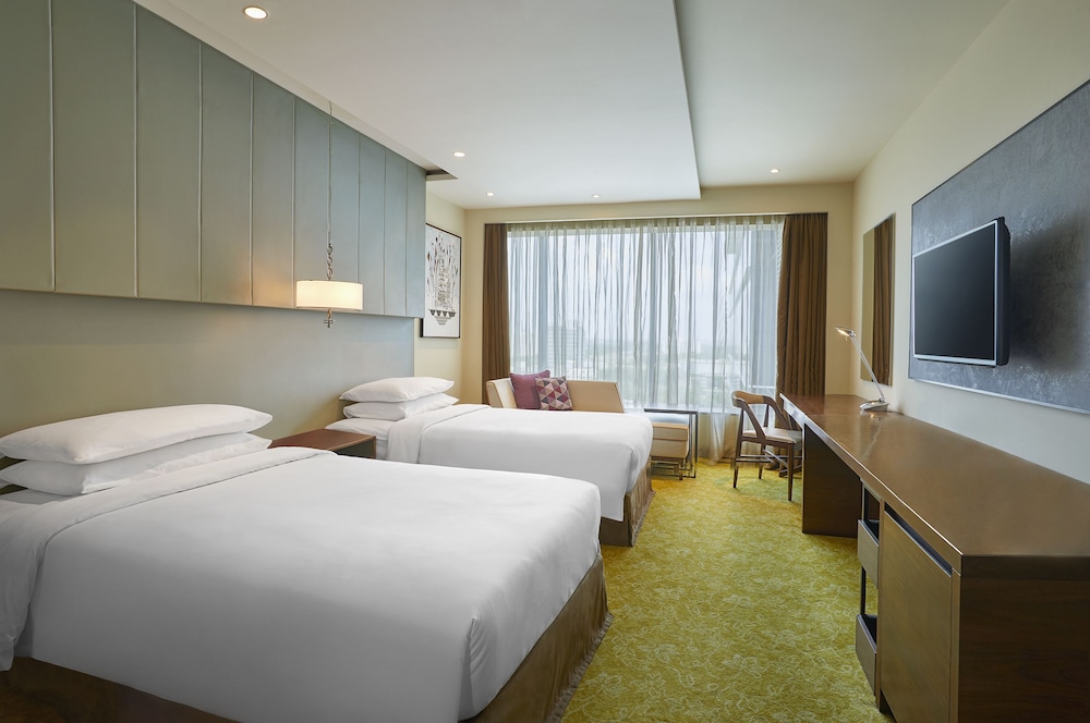 Renaissance Ahmedabad Hotel 6/53