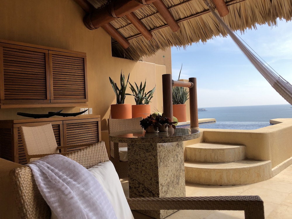 Cala De Mar Resort & Spa Ixtapa 10/69