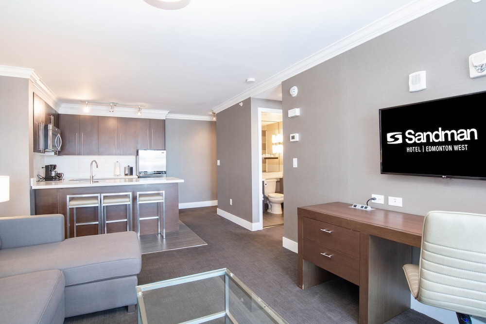 Sandman Hotel Edmonton West 32/46