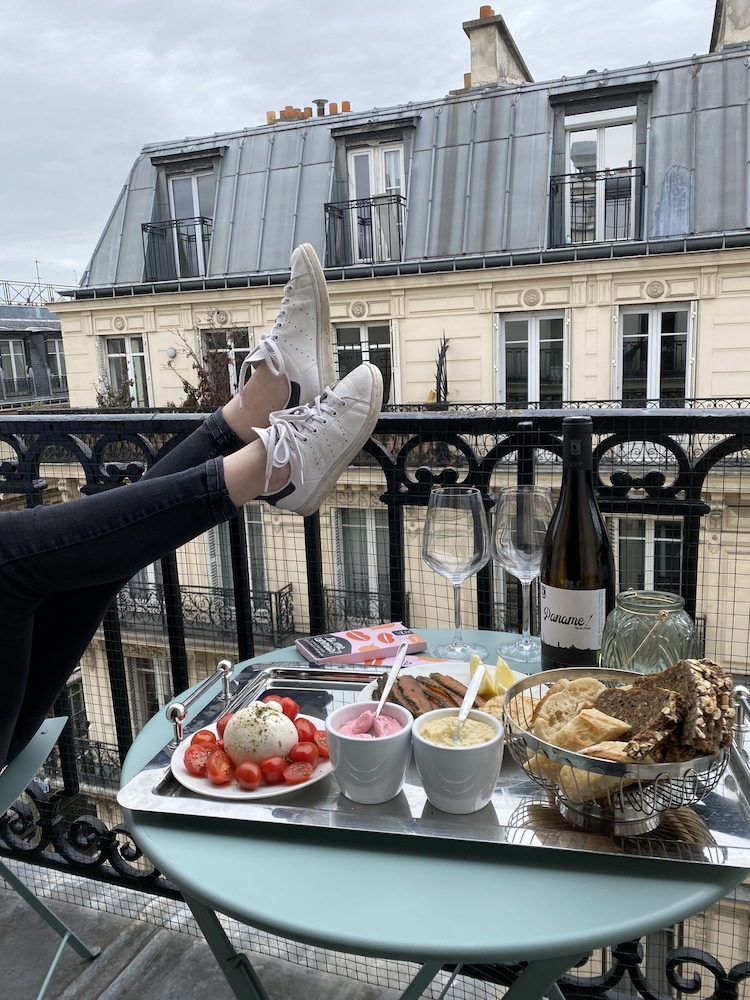 Hotel Petit Lafayette 41/50