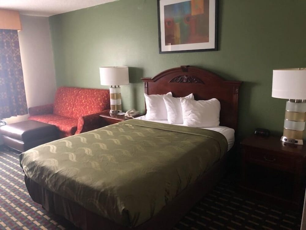 Quality Inn Homewood Birmingham I-65 23/34