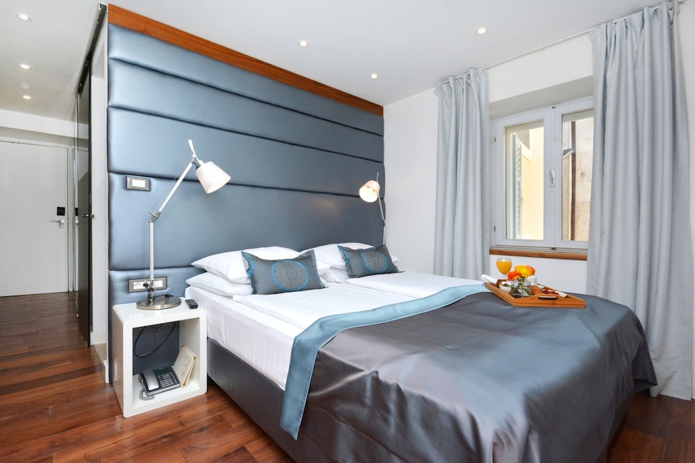 STANDARD, DOUBLE BED