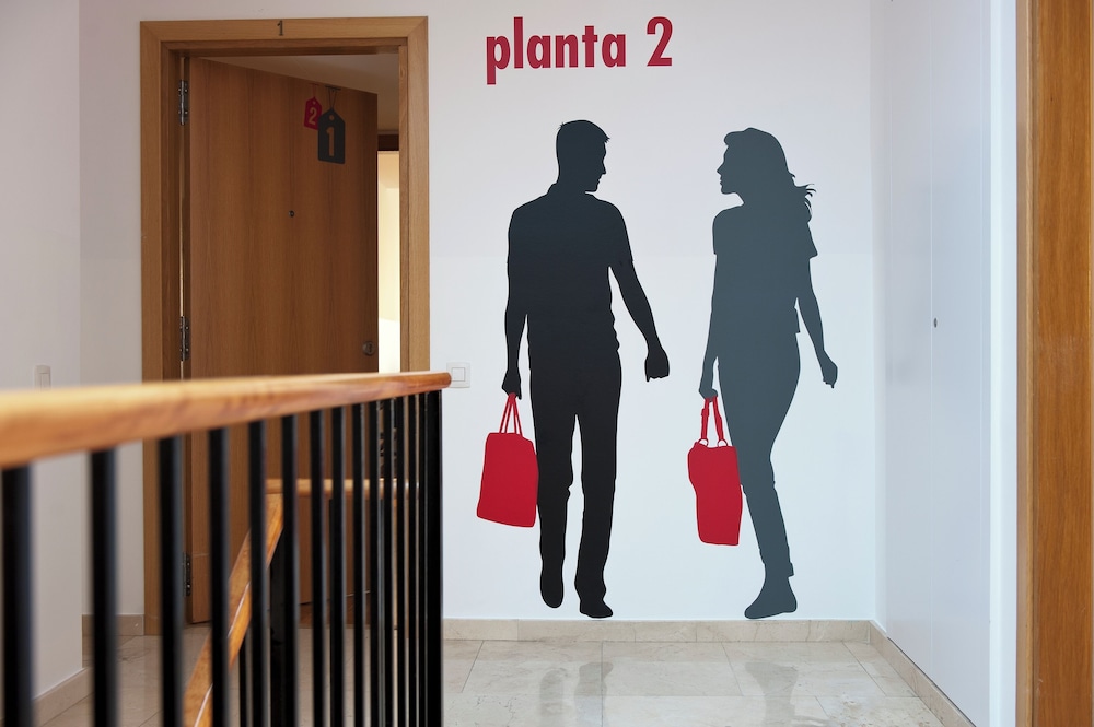 Mh Apartments Gracia 3/22