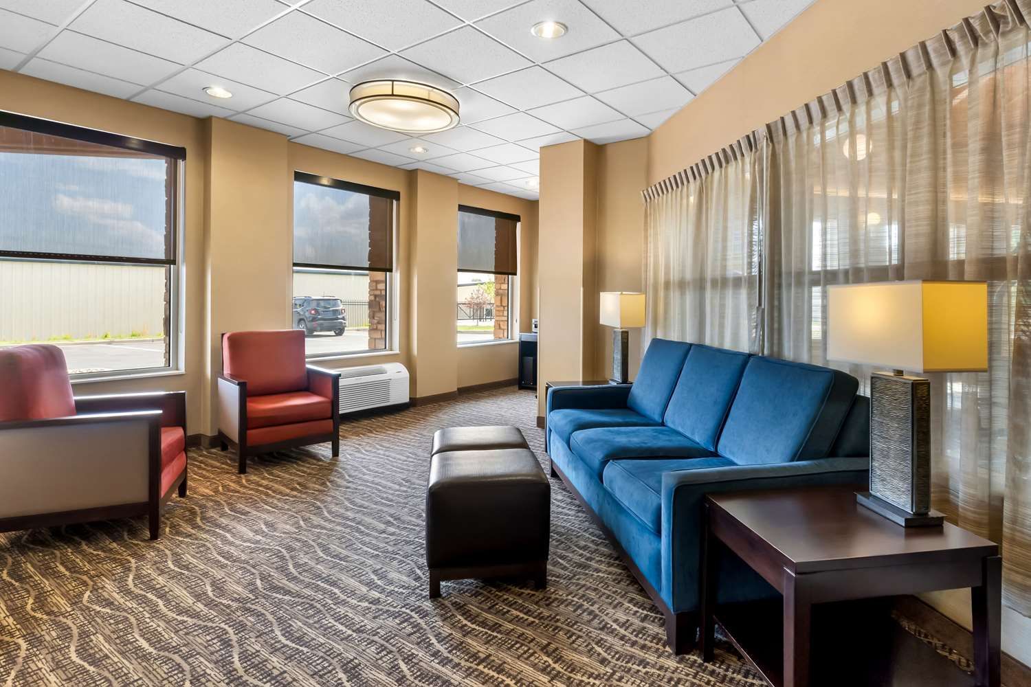 Comfort Inn & Suites Near University Of Wyoming 28/40