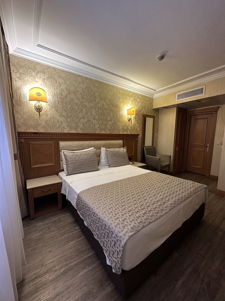 Dalan Hotel 18/57