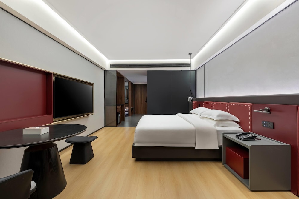 Hawthorn by Wyndham Yueyang Railway East Station 6/18