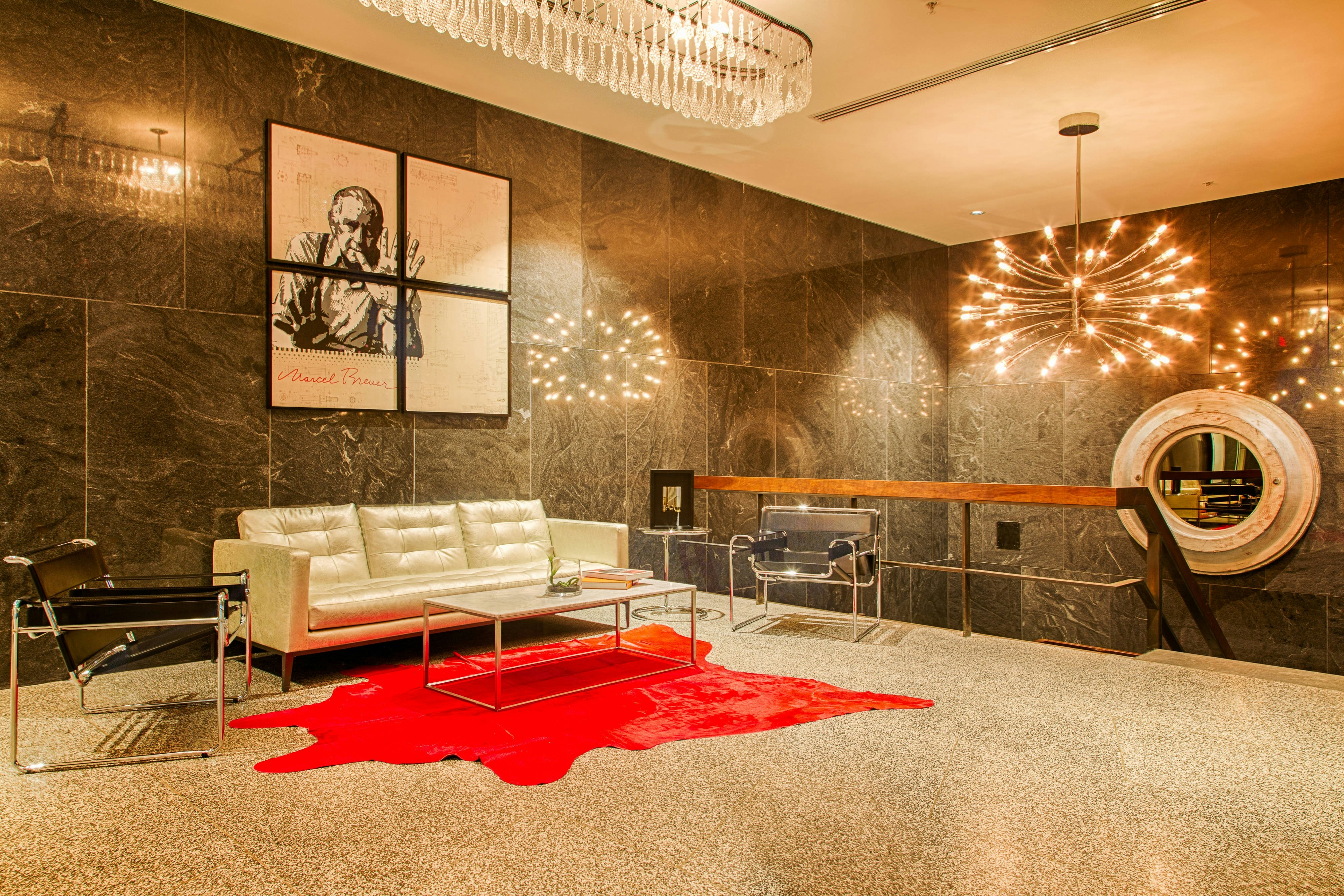 Metropolitan At the 9 Autograph Collection 26/63