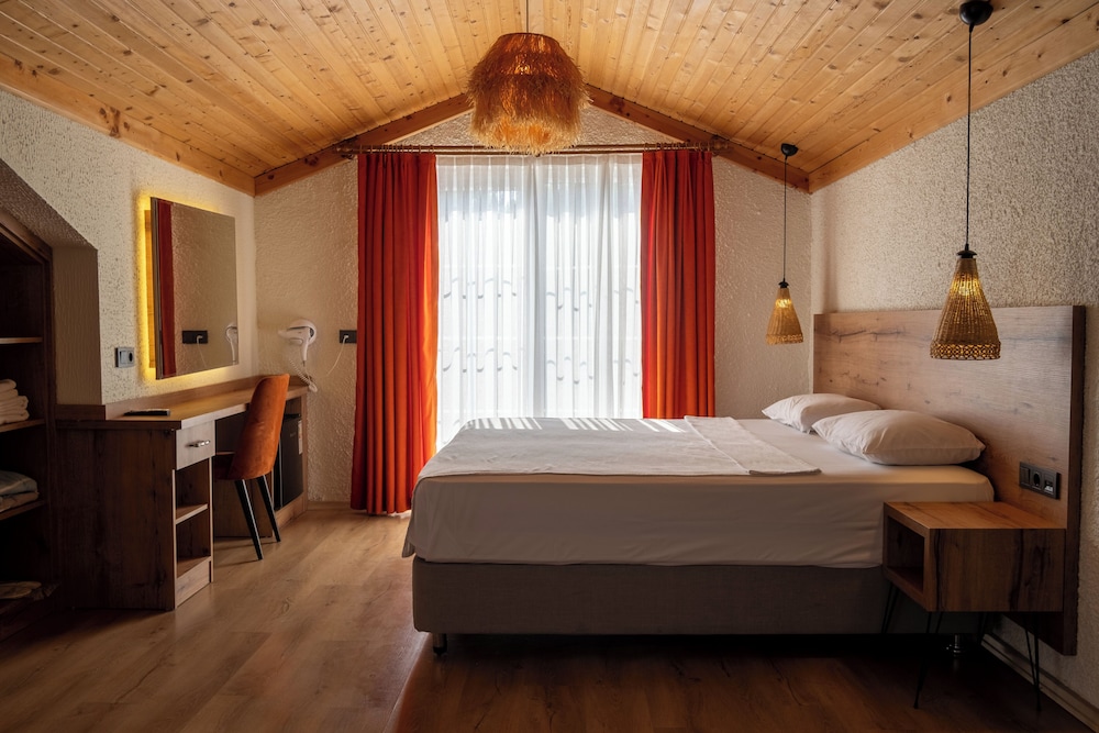 EXECUTIVE, DOUBLE BED