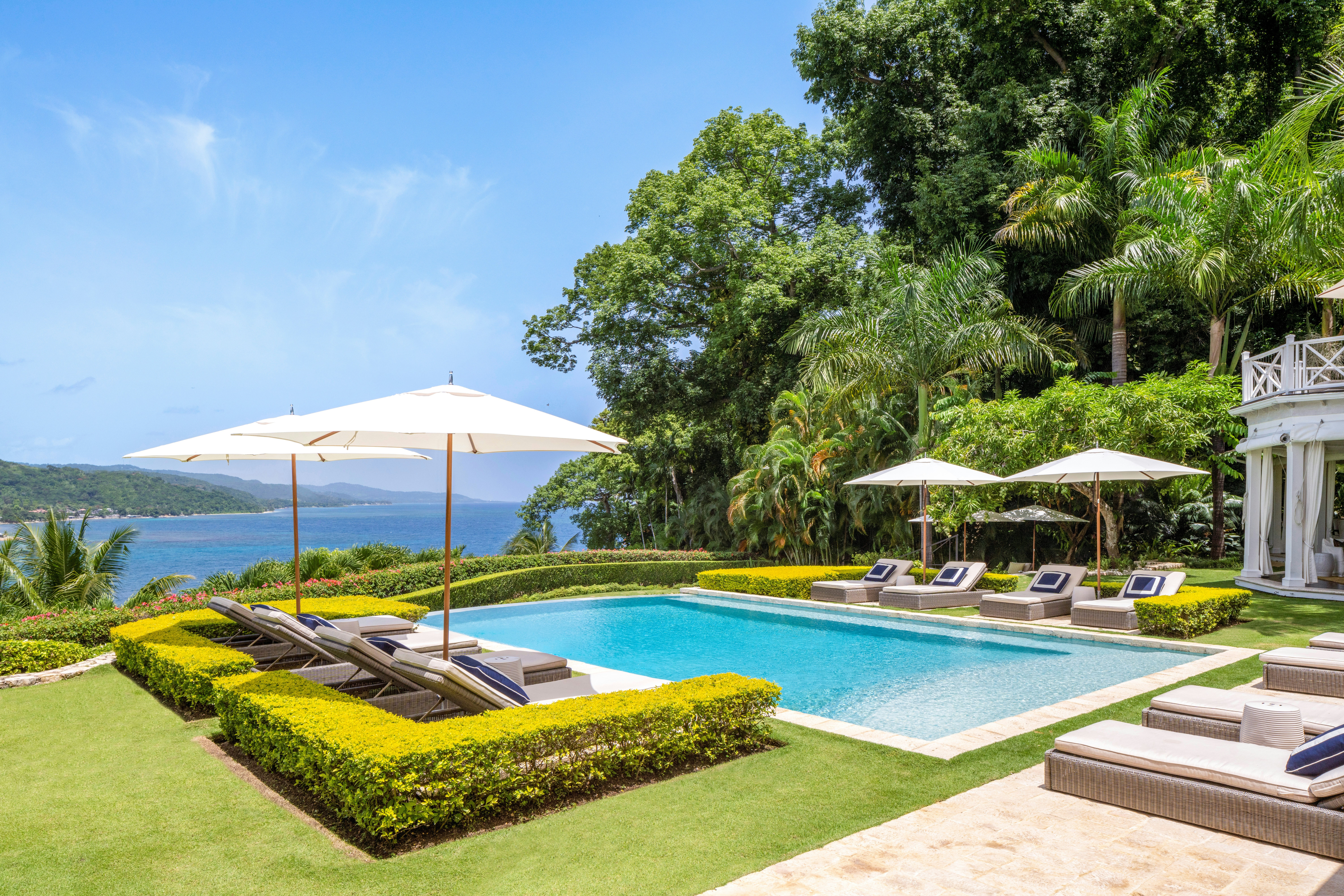 Round Hill Hotel and Villas 7/9