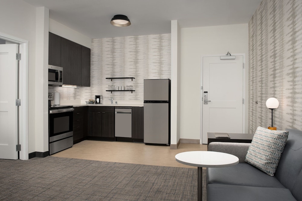 Residence Inn Fresno Clovis 12/30