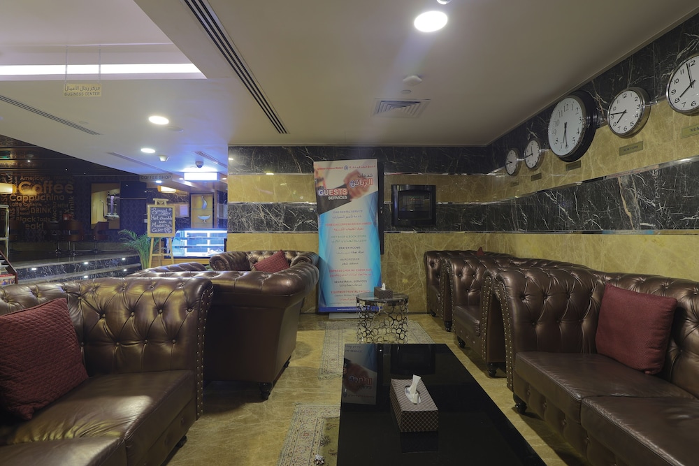 Queen Palace Hotel 39/43