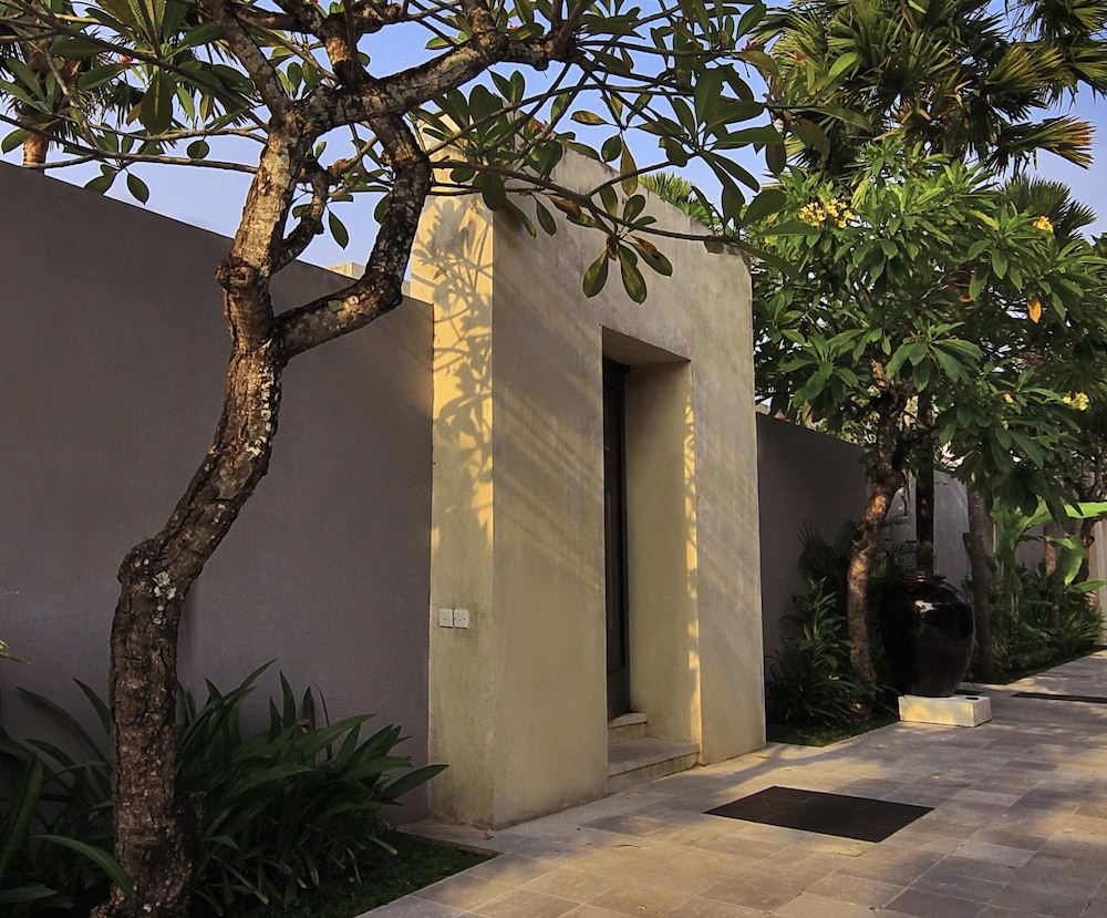 The Seminyak Suite - Private Villa 26/62