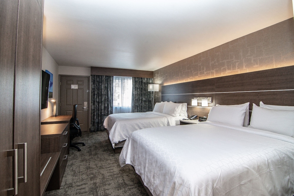 Holiday Inn Express Downtown Spokane 24/58
