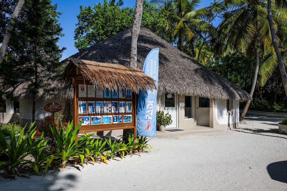 Nika Island Resort & Spa, Maldives 65/67