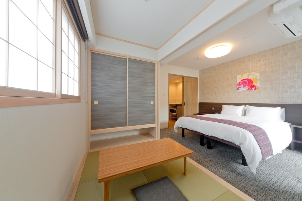 SUPERIOR, DOUBLE BED, TATAMI